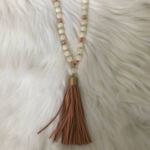 🌸 Long tassel necklace 📿💕